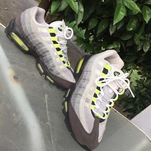 Air Max 95 Essentials OG "Neon"